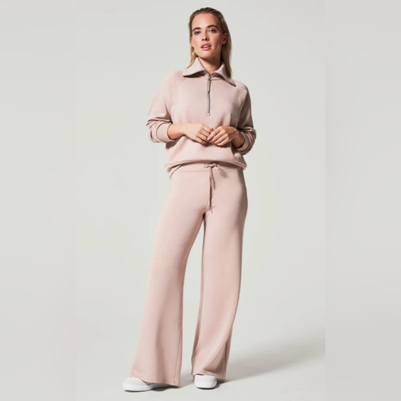 NWT! SPANX AirEssentials Wide Leg Pant in Lunar (Tan) / Size Petite L - Picture 3 of 8